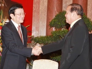 越南国家主席张晋创会见老挝内政部长 